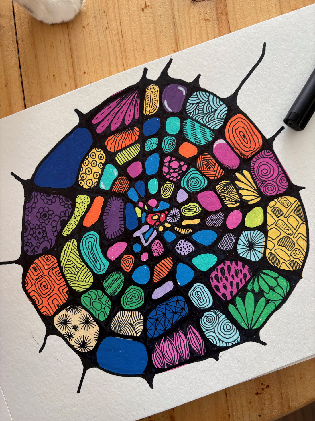 Neurográfica: dibujar líneas para calmar la mente y entrar en flow creativo